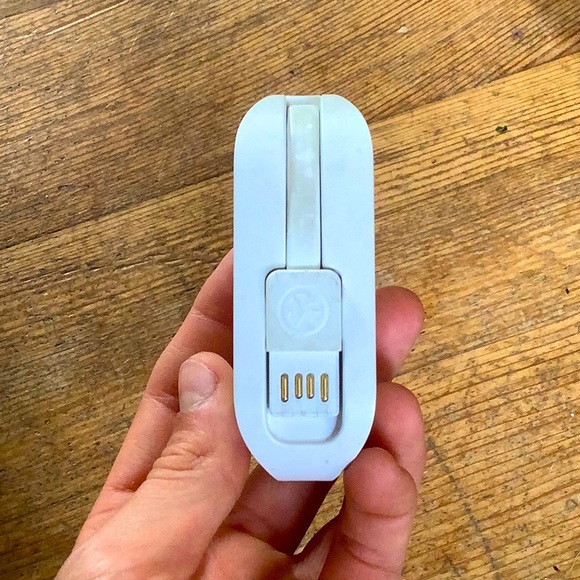 GO AIR TRUE WIRELESS EARBUDS - Picture 3 of 8